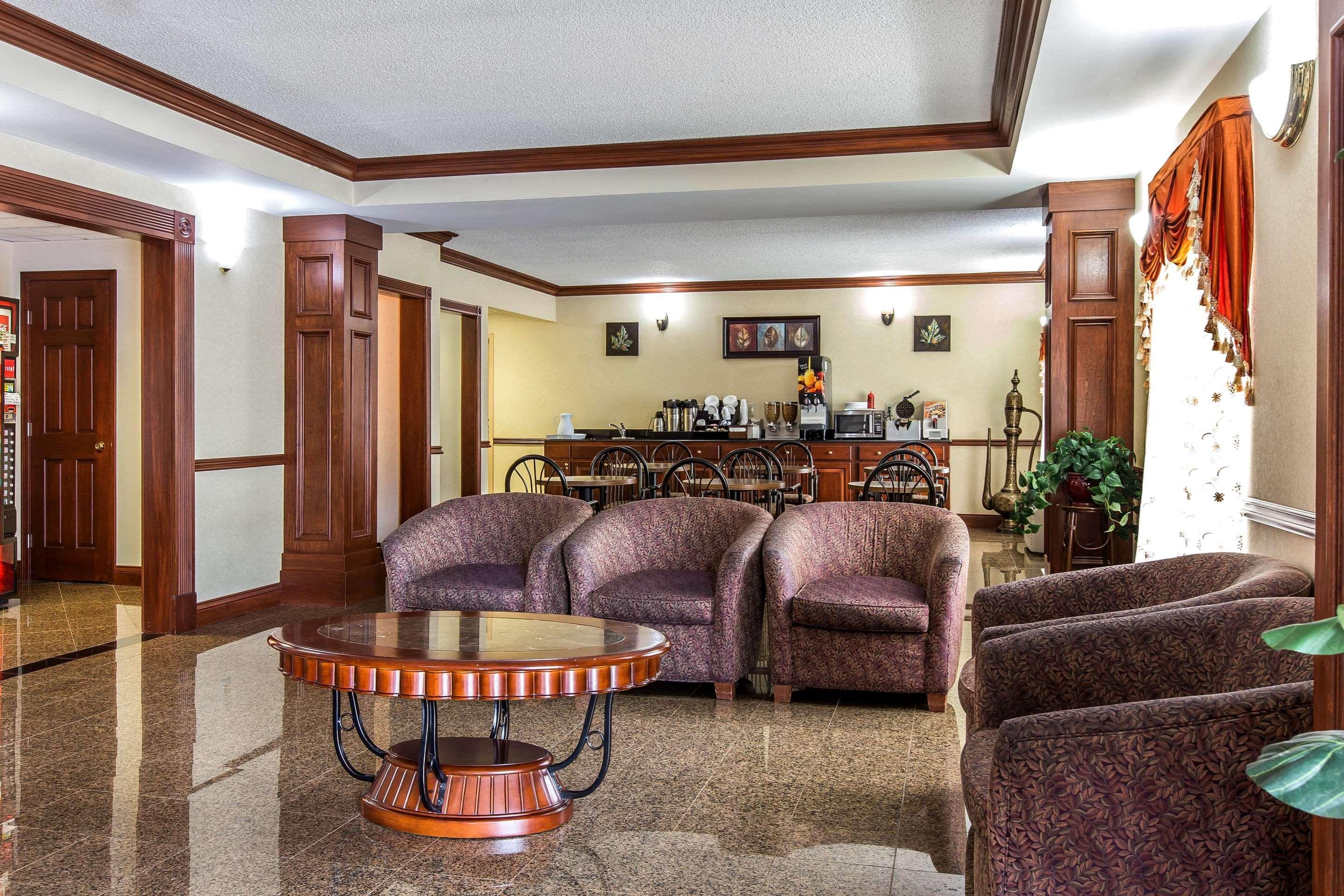 Econo Lodge At Six Flags Austell Extérieur photo
